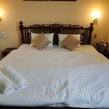Ninad Homestays 카르자트 외부 사진