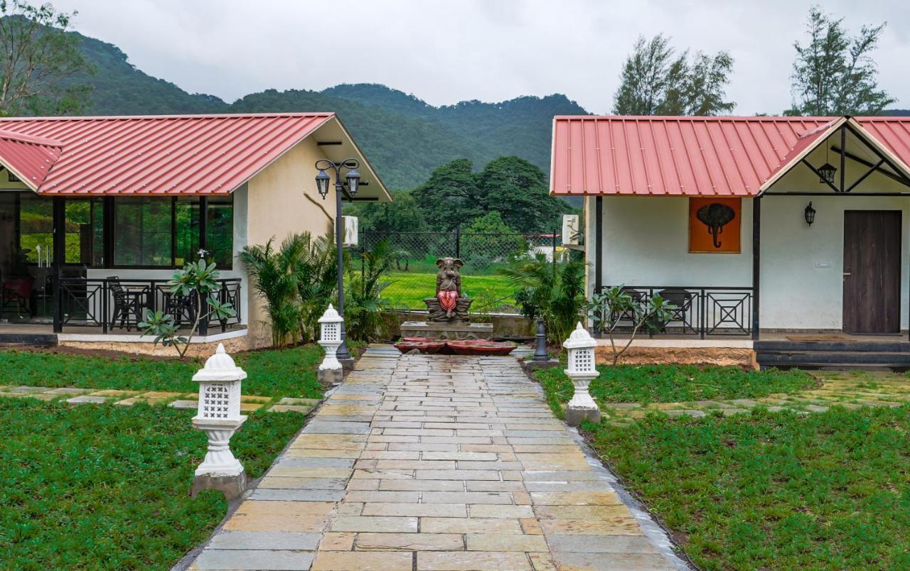 Ninad Homestays 카르자트 외부 사진