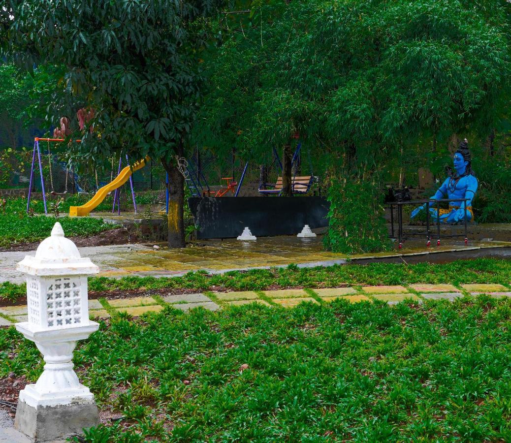 Ninad Homestays 카르자트 외부 사진