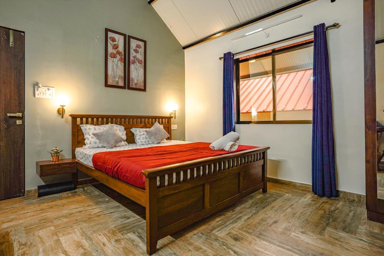 Ninad Homestays 카르자트 외부 사진