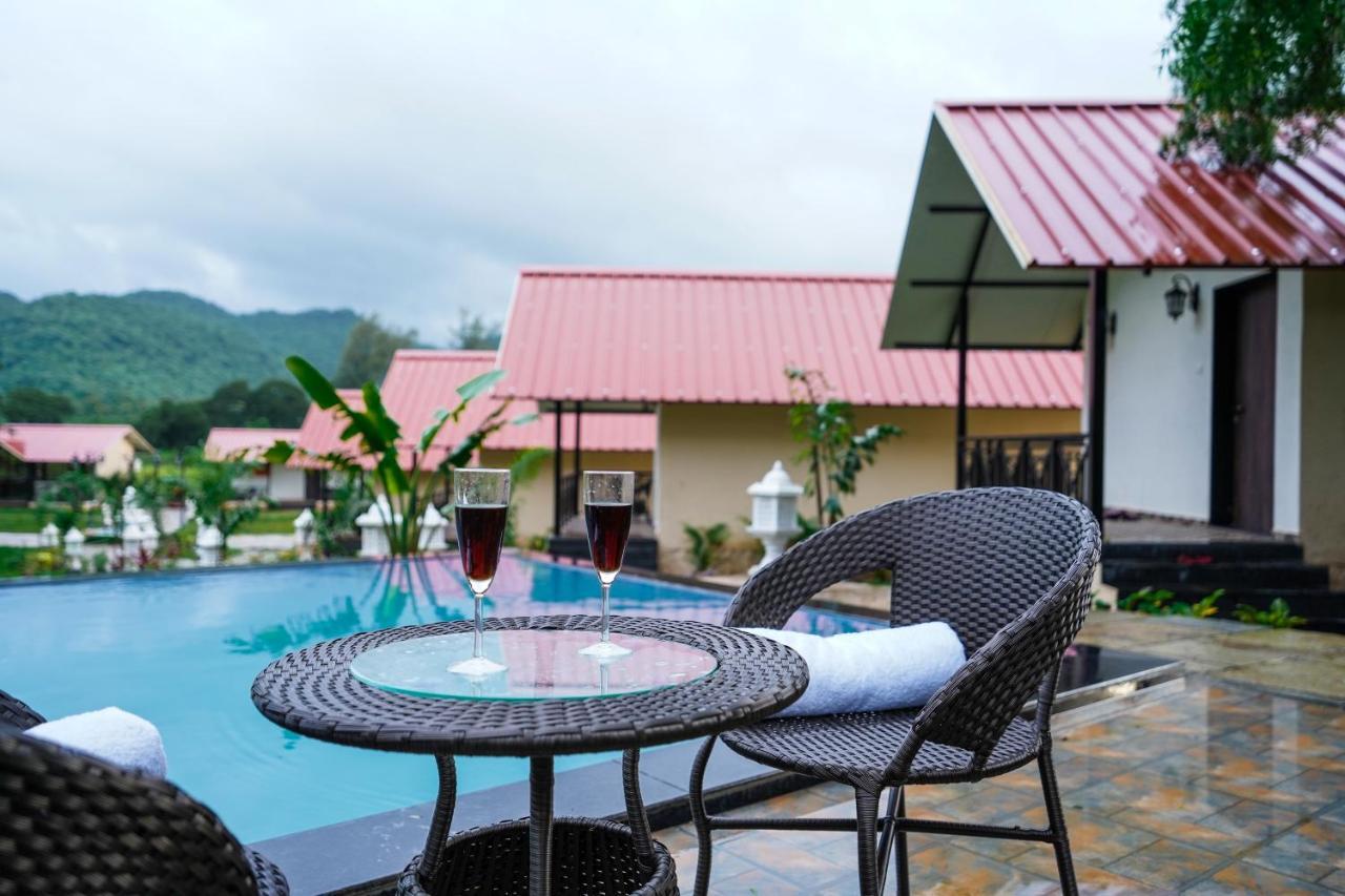 Ninad Homestays 카르자트 외부 사진