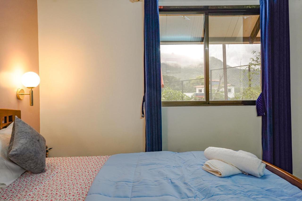 Ninad Homestays 카르자트 외부 사진