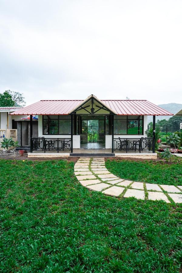 Ninad Homestays 카르자트 외부 사진