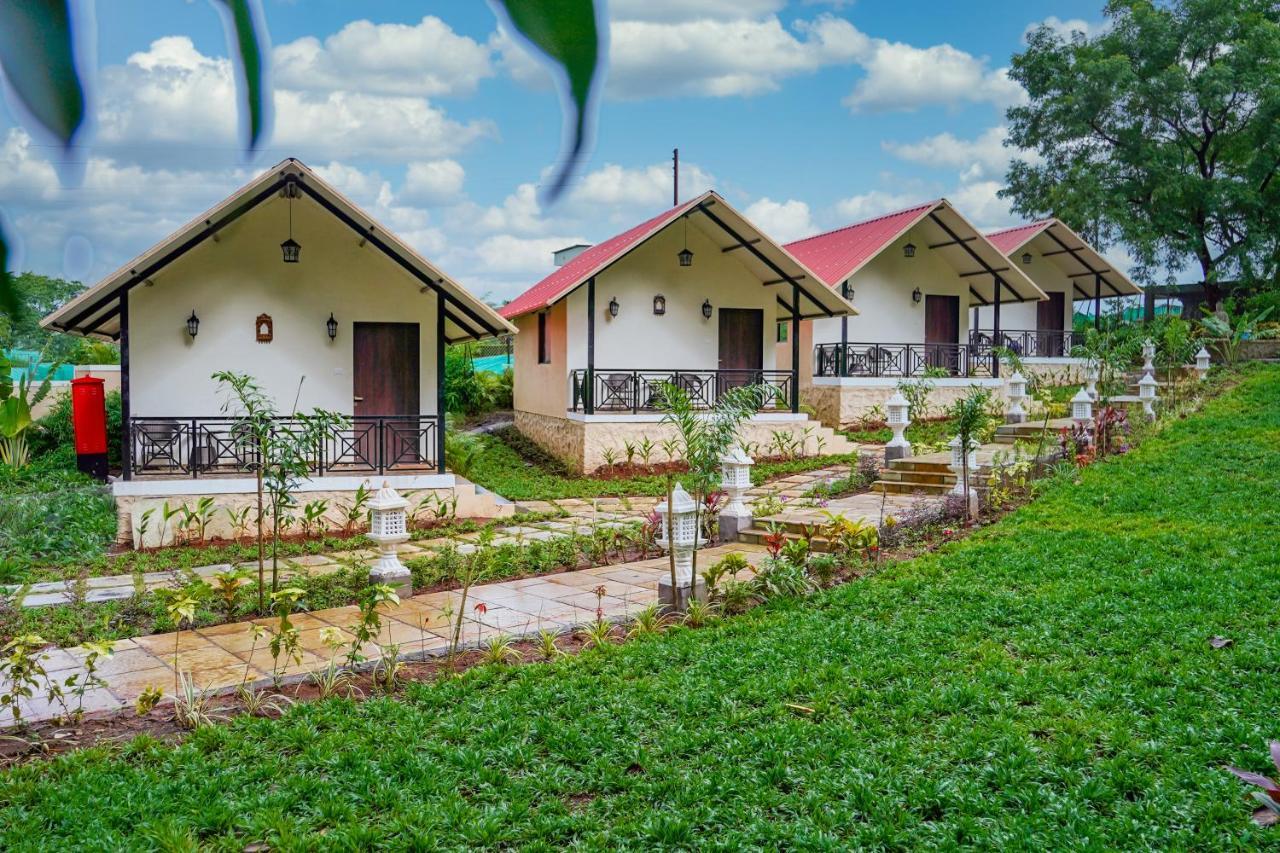 Ninad Homestays 카르자트 외부 사진
